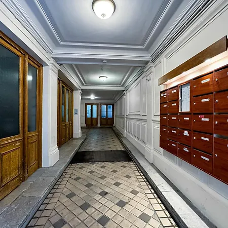 Parisian 277 2 Marais - Bastille パリ